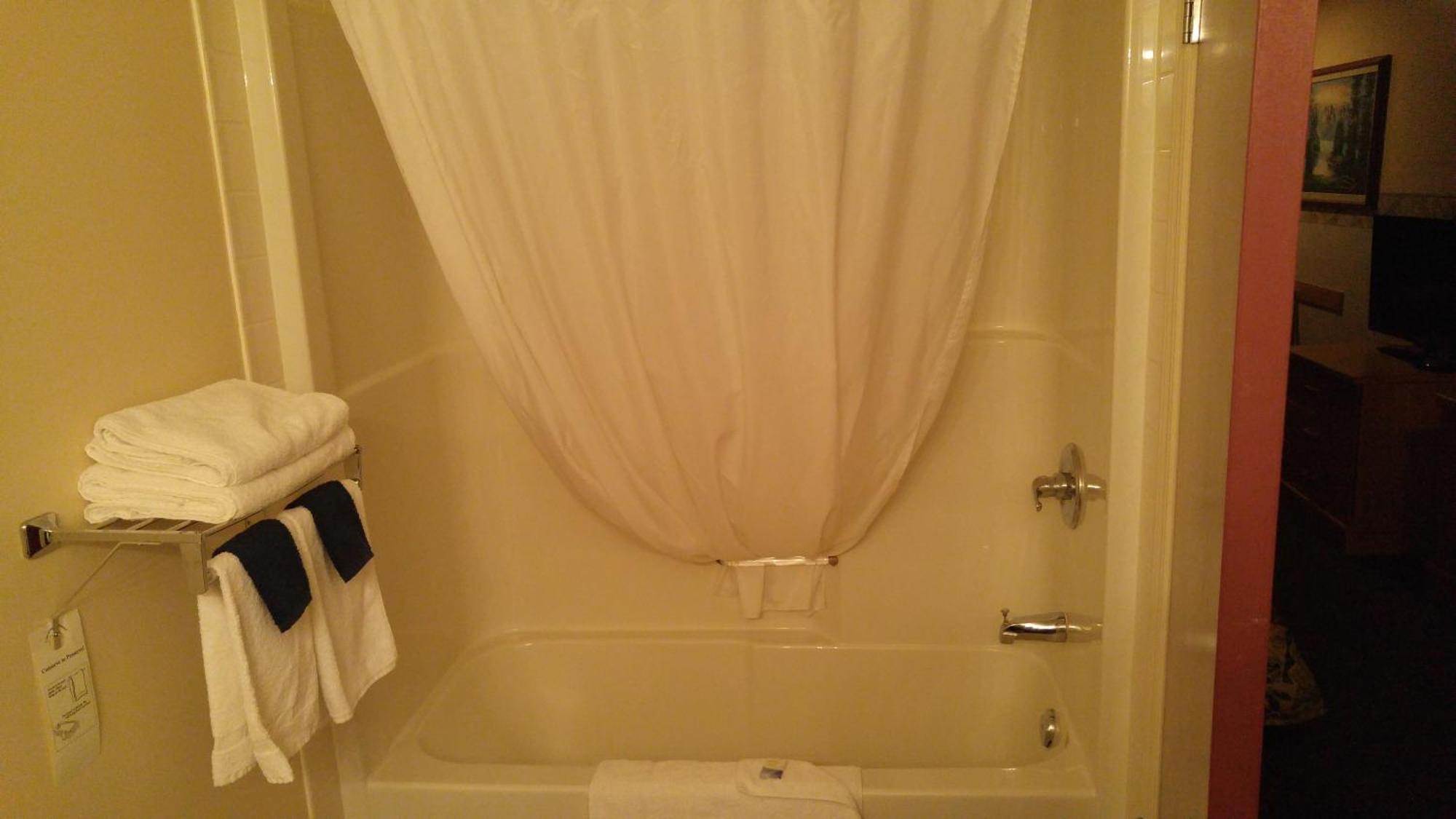 Crossfield Country Inn Room photo