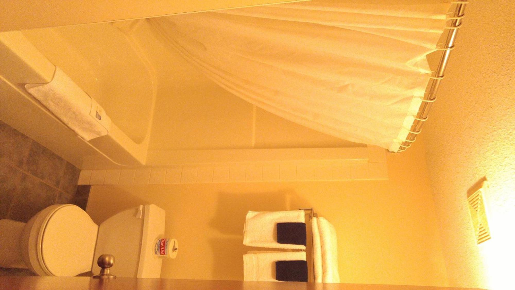 Crossfield Country Inn Room photo