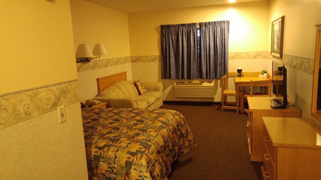 Crossfield Country Inn Room photo