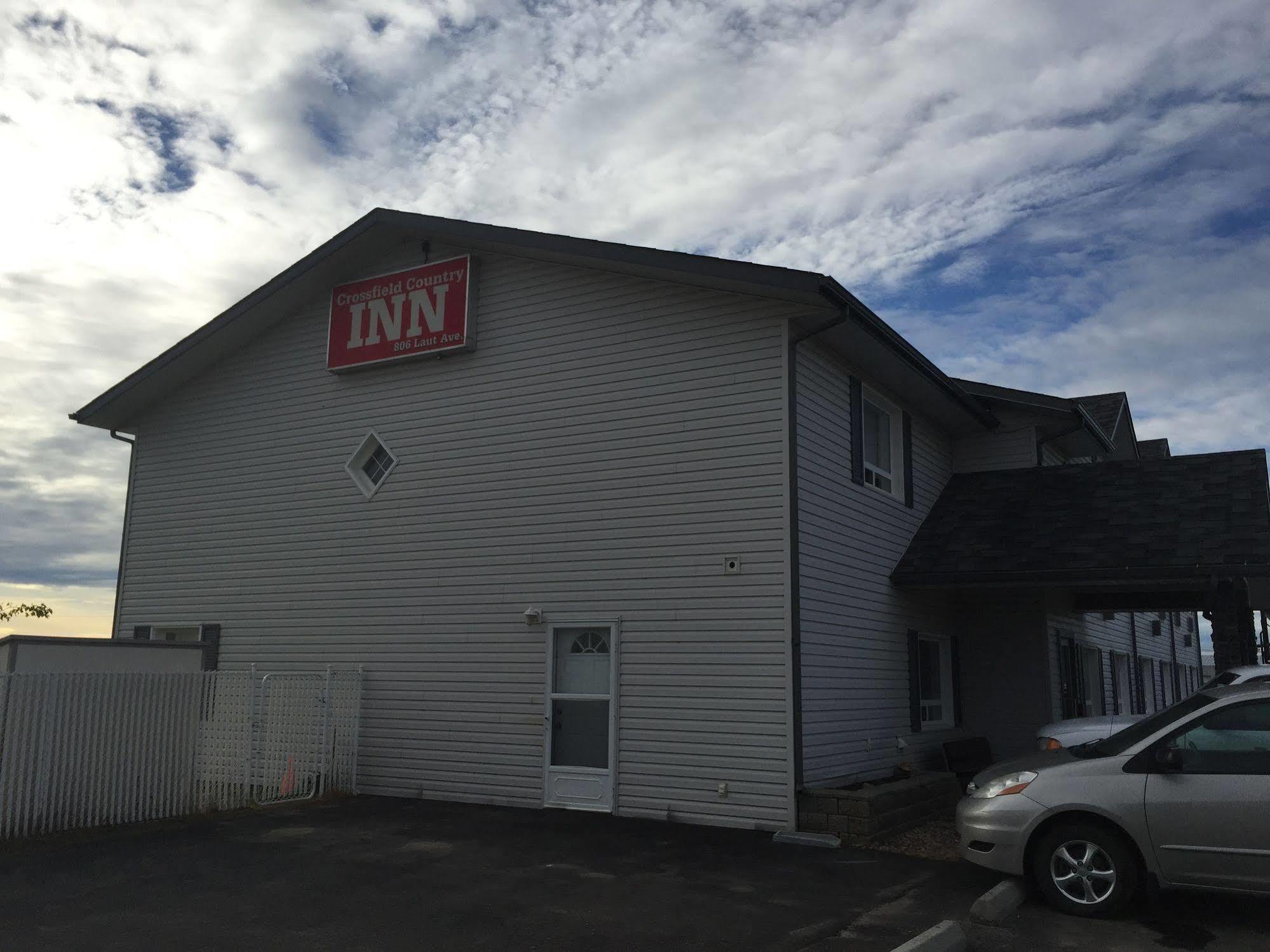 Crossfield Country Inn Exterior photo